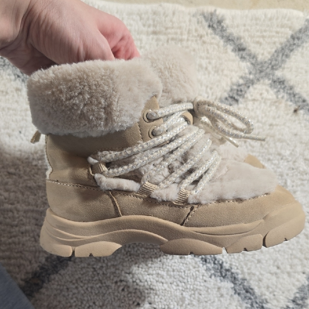 Zara Cream Fur-Lined Boots